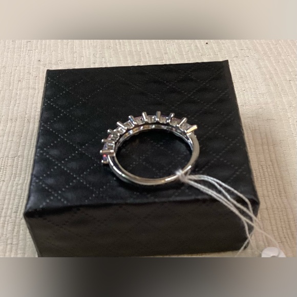 Elegant Multi-Color Gemstone Silver Ring - Picture 3 of 4